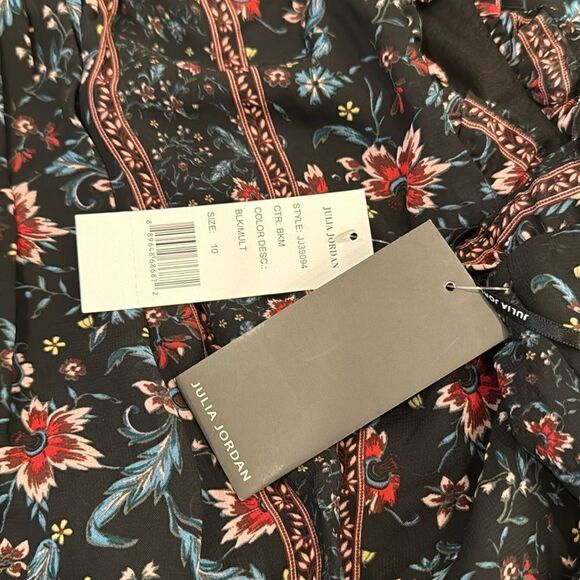 JULIA JORDAN
Sleeveless Mock Neck Midi Dress In Black Multi - Picture 2 of 2